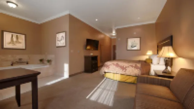 Best Western Plus Route 66 Glendora Inn