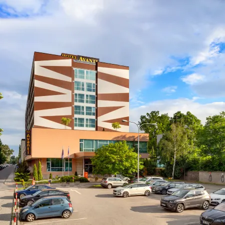 Avanti Hotel