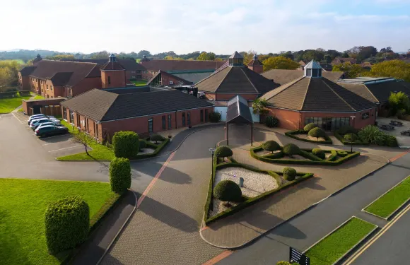 沃爾瑟姆修道院萬豪德爾塔酒店