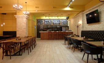Hotel Chemodan - Housity