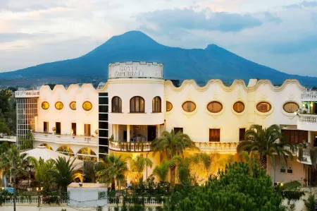 Hotel Imperiale Отели рядом с достопримечательностью «Вилла Режина»