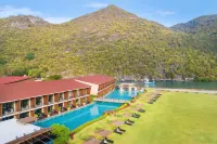 La Isla Pranburi Beach Resort