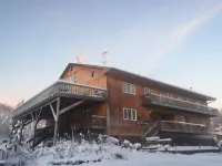 Alaska Grizzly Lodge