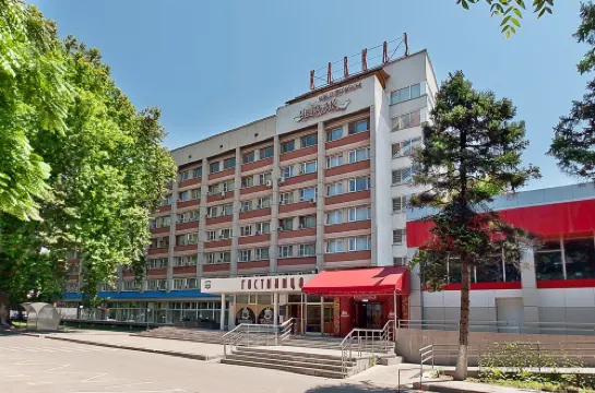 Kavkaz Hotel