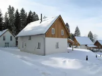 Lakeside Village 18 (+ Sauna) Hotel di 