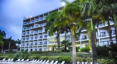 GHL Relax Hotel Makana Resort Hotels near Playa Azul - Tonsupa