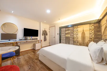 Cheongju Tobi Inn Отели рядом с достопримечательностью «Dugguhbi Saengtae Munhwagwan»