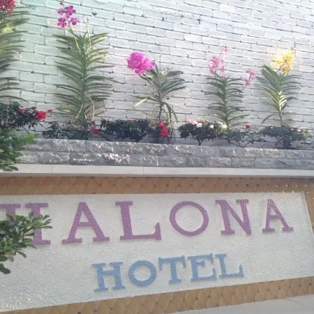 Halona Hotel