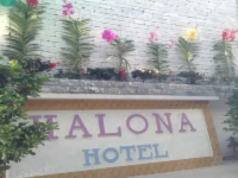 Halona Hotel Hotels near Cau Temple