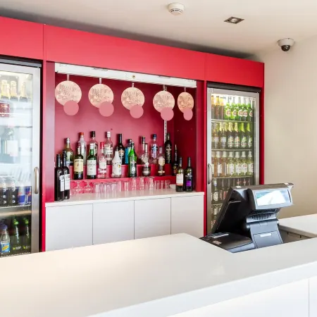 Travelodge Farnborough Central