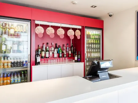 Travelodge Farnborough Central Отели в г. Фарнборо