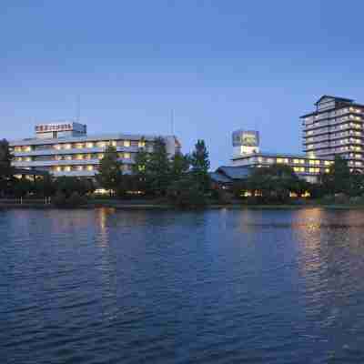 琵琶湖グランドホテル Hotel Exterior
