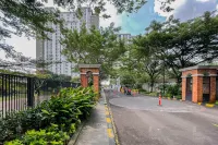 Redliving Apartemen Cinere Resort - Gold Room