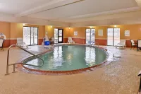 Holiday Inn Express & Suites Van Buren-FT Smith Area