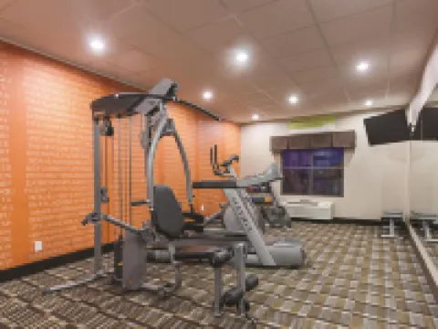 La Quinta Inn & Suites by Wyndham Glendive Hotels in Glendive