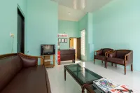 RedDoorz Near Opi Mall Palembang 2 Hotel a Sungai Kedukan