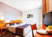 Hotel Granollers Hotels near El Vedado