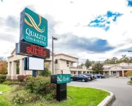 Hibiscus Inn & Suites Hôtels à : Smithville