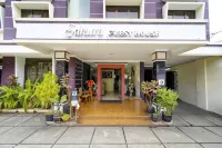 Urbanview Hotel Sakura Bandung Hotels in Bandung Wetan