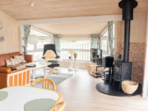 "Mila" - 750m from the Sea Hoteles en Bindslev