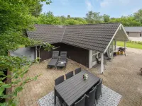 "Melisa" - 28km from the Sea Hotels in Arrild