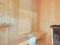 "Binna" - 1.2km to the Fjord