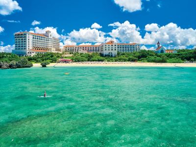 施設外観 ホテル日航アリビラの写真