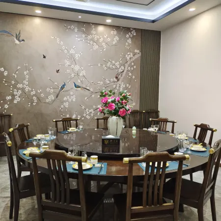 Hongjiang Qianyangdi Hotel