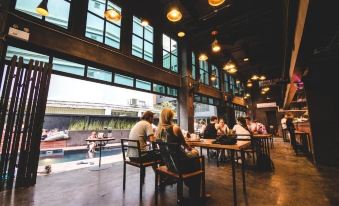 Bed Station Hostel Khaosan