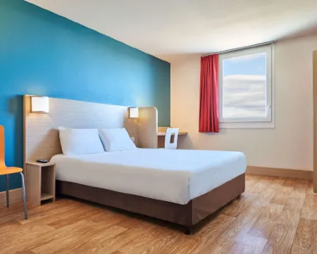 Kyriad Direct Mont de Marsan - St Avit 朗德酒店