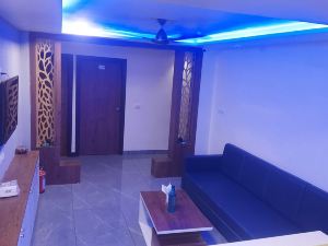 FabHotel Avadh Palace