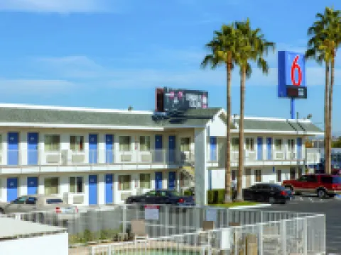 โมเทล 6 ฟีนิกซ์ แอริโซนา - สนามบิน - ถนนสาย 24 โรงแรมในฟีนิกซ์