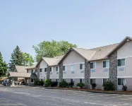 Quality Inn & Suites Hotels in Sturgeon Bay