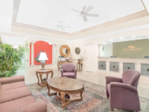 Baymont by Wyndham Crestview Hotels in Crestview