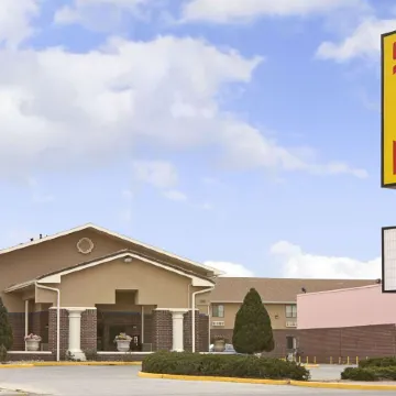 Super 8 by Wyndham Gallup