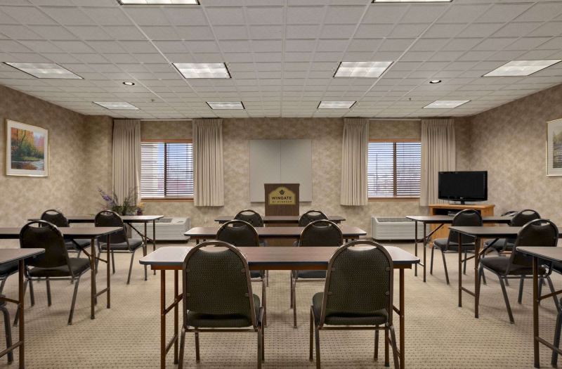 Wingate by Wyndham Pueblo photo 4