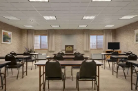 วินเกท บายวินด์แฮม ปูเวโบล โรงแรมในปูเวโบล