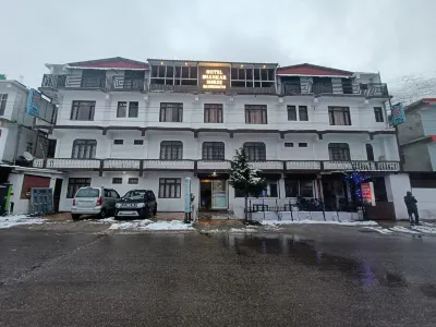 Hotel Shankar Shree Hotel di Chamoli