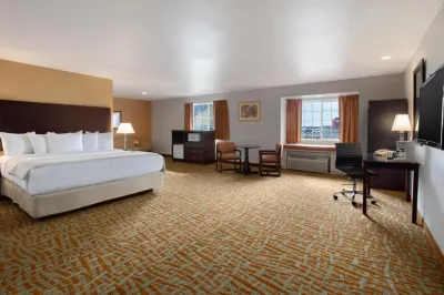Days Inn & Suites by Wyndham Spokane Airport Airway Heights Hotels in 