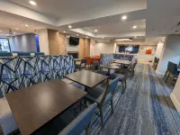 Holiday Inn Express INDIANAPOLIS AIRPORT by IHG - breakfast