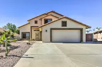 Pool, Patio and Hot Tub Surprise Home Near Golfing!