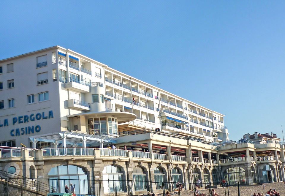 hotel overview picture
