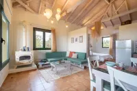 Chamaloni Cottages Hotels in Epia