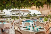 The Colony Hotel - breakfast