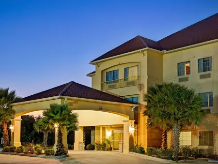 La Quinta Inn & Suites by Wyndham New Iberia