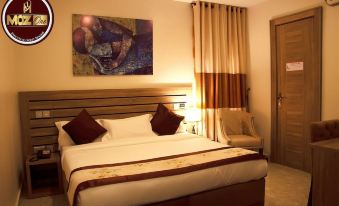 Moz One Executive Guest Rooms Hombori - Housity