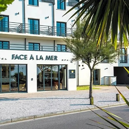 Hôtel & Spa Face À la Mer