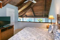 Suite 9C - Gallows Point Resort Oceanfront Upper 1BR by Suite St. John Villas Hotels in 