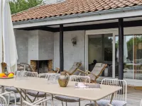 "Tonia" - 290m from the Sea