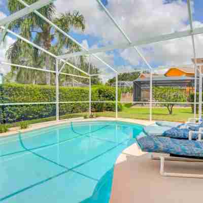 Dreamy Poolside Getaway Fitness & Recreational Facilities